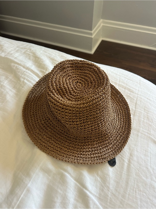 Banana Republic Accessories - Banana Republic Straw Bucket Hat